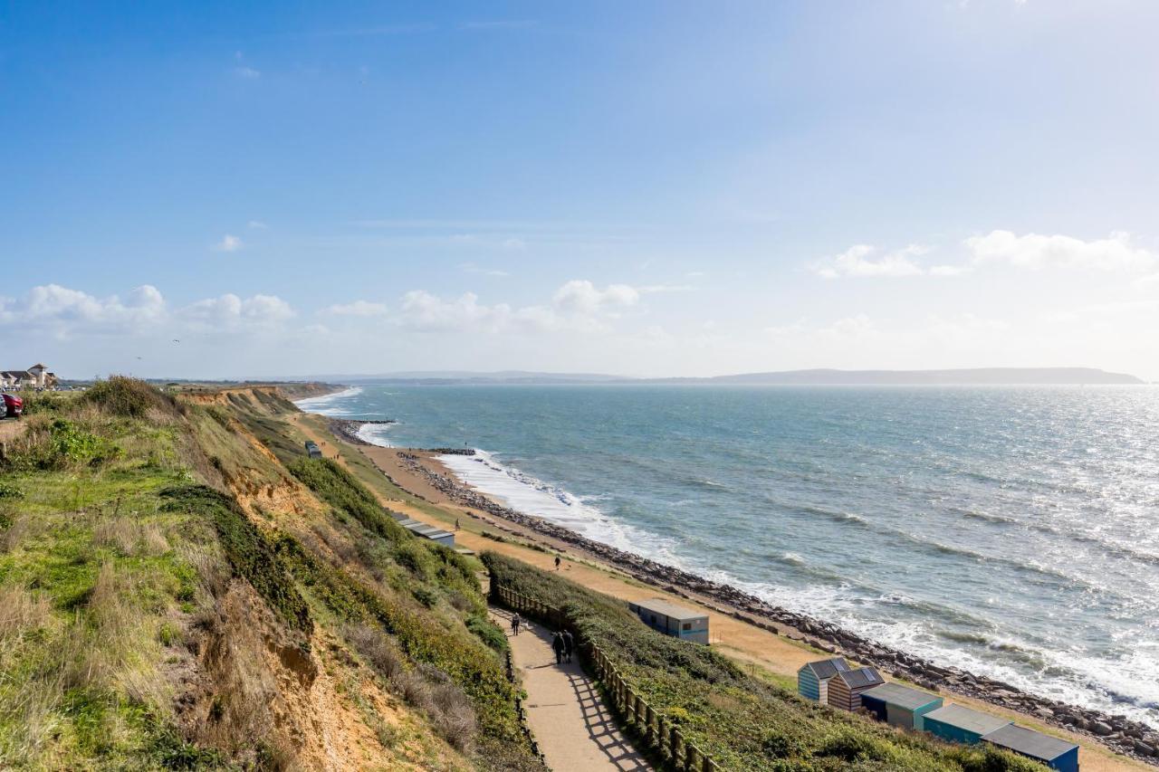 Ashtree House Villa Barton on Sea Exterior photo